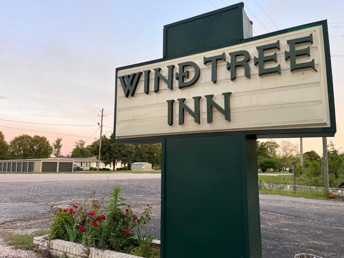 Windtree Inn Grove Hill Bagian luar foto