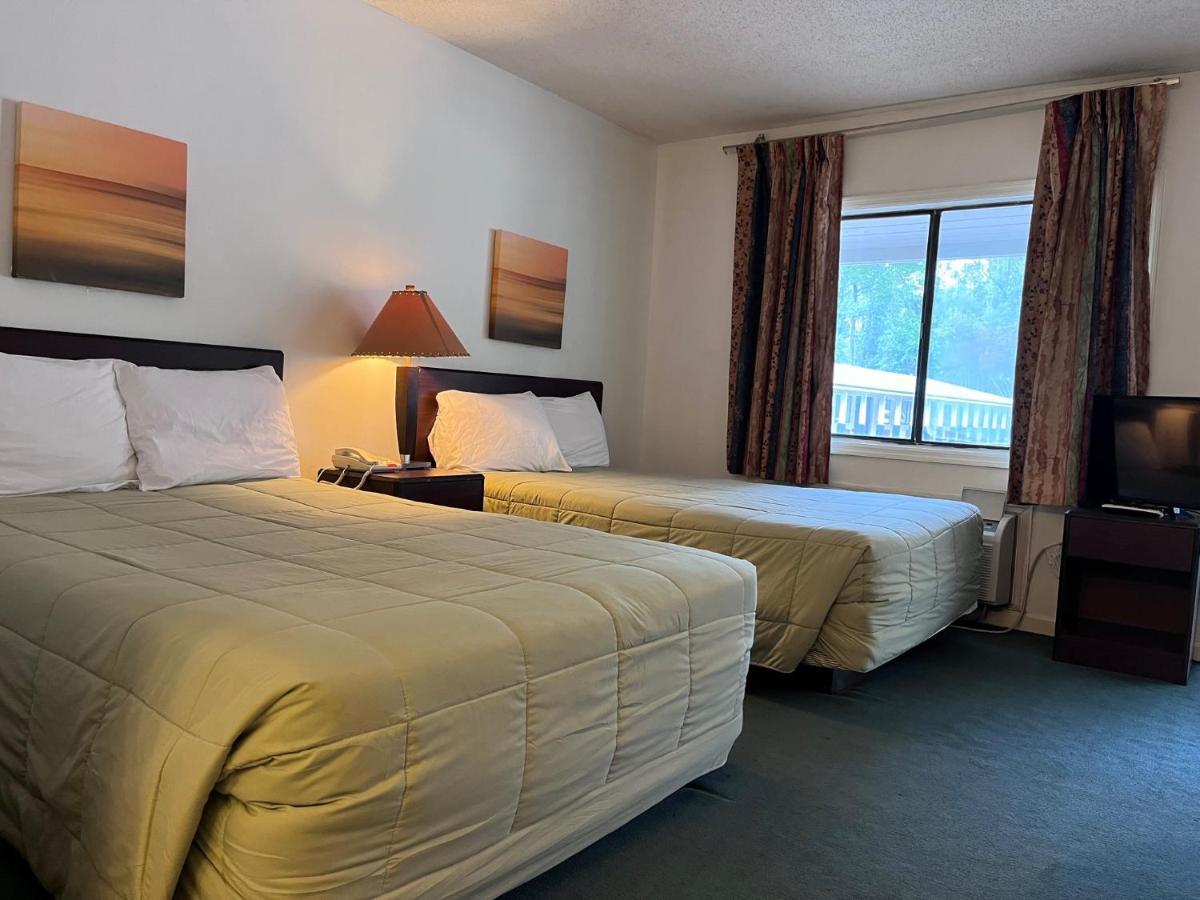 Windtree Inn Grove Hill Bagian luar foto